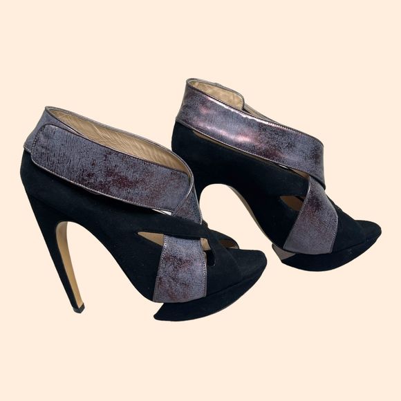 NEW Nicholas Kirkwood Suede Strappy Heels - Picture 1 of 7